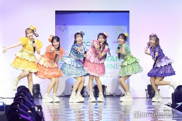 FRUITS ZIPPER（C）モデルプレス