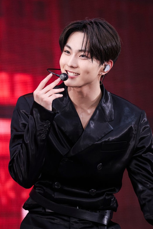 JUNGWON（ジョンウォン）「ENHYPEN WORLD TOUR ‘WALK THE LINE’ IN JAPAN -SUMMER EDITION-」（P）&（C）BELIFT LAB Inc.