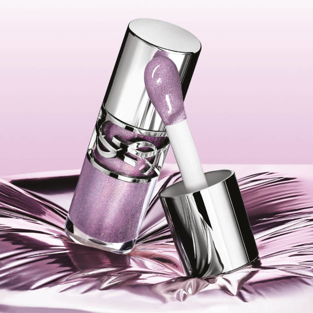 YSL BEAUTY、大胆なツヤとジンジャーハグ・プランプの「YSL ラブシャイン グロスプランパー」誕生
