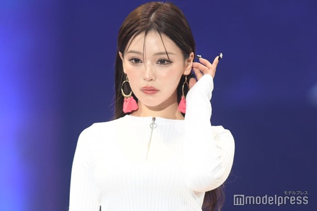 ロングヘアのせいせい（C）モデルプレス