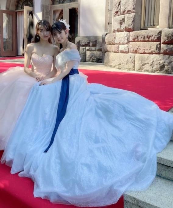 モー娘。牧野真莉愛、OG道重さゆみの誕生日を思い出SHOTで祝福！「可愛すぎる」「仲良し姉妹のよう」の声