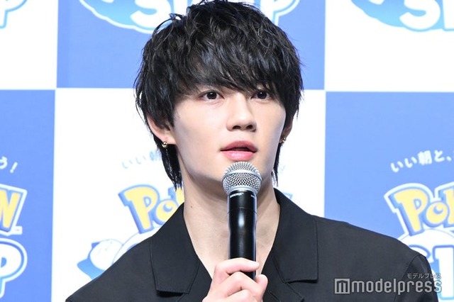 『ポケモンスリープ』配信記念イベントに出席した佐野勇斗（C）モデルプレス