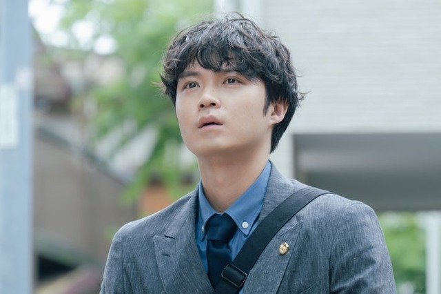磯村勇斗「僕達はまだその星の校則を知らない」第1話（C）フジテレビ