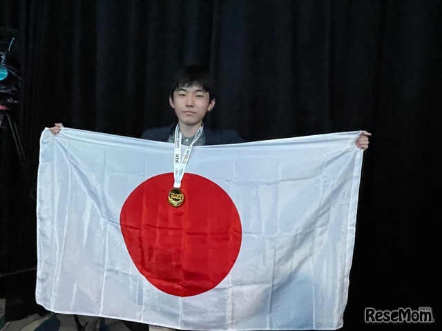 パーフェクトスコア42点で世界1位となった狩野慧志さん