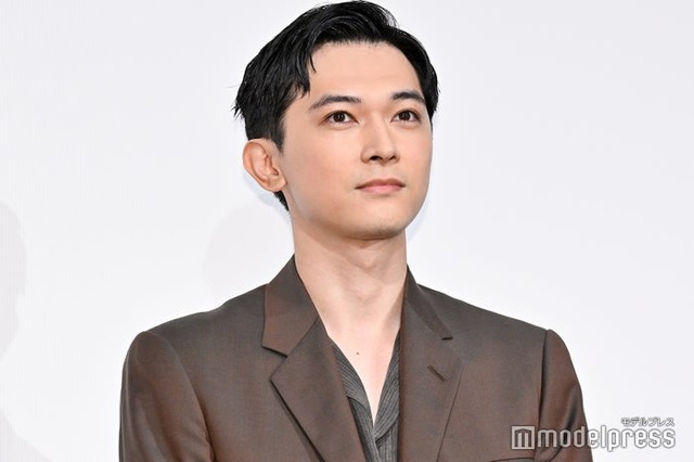 「国宝」特大ヒット記念舞台挨拶に登壇した吉沢亮（C）モデルプレス