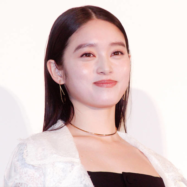 高石あかり、映画『夏の砂の上』では繊細な演技が光る！話題沸騰の『グラスハート』にも出演で存在感
