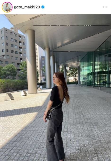 「背中綺麗!!」後藤真希、バックスタイルが大胆なTシャツコーデに絶賛の声「ドキッとしちゃう」