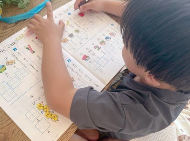 「毎日コツコツ」第5子妊娠中の辻希美、夏休みの子供たちの様子を明かす「宿題が多いからね」
