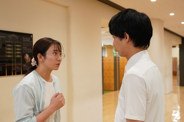 カヲル、愛実を追いかけいきなり抱きしめる！驚く愛美は…『愛の、がっこう。』４話