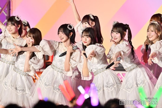 ＝LOVE（C）モデルプレス