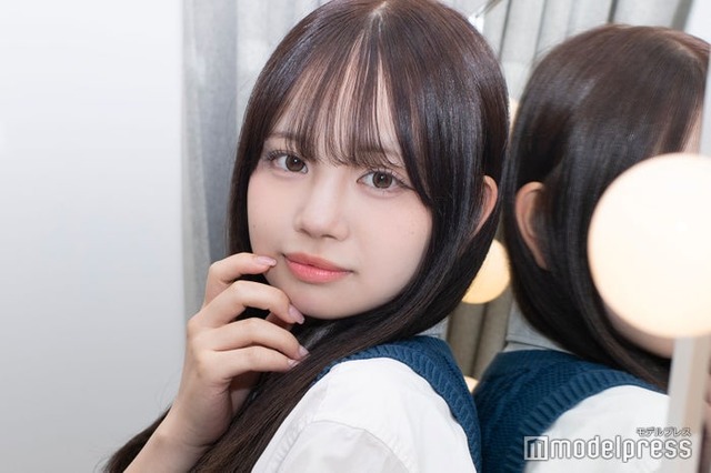 茶髪の天宮芽唯（C）モデルプレス