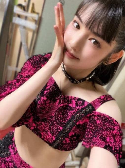 「時間止まってるのかな」芸能界引退間近の道重さゆみ、6年ぶりの衣装SHOTにファン驚き「可愛さに磨きがかかってる」
