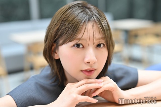 モデルプレスのインタビューに応じた富田鈴花（C）モデルプレス