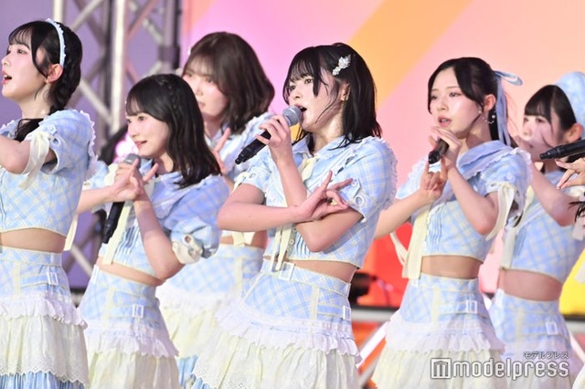≒JOY（C）モデルプレス