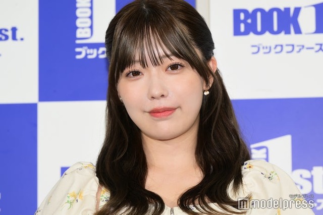 1st写真集『きらららぽん』発売記念プレス取材会に出席した塩見きら（C）モデルプレス