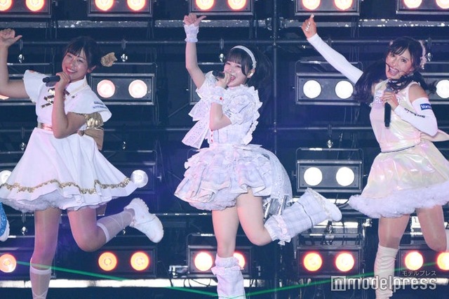 菅沼菜々、あいす、臼井麗香（C）モデルプレス