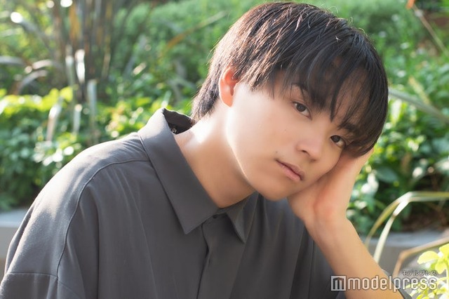 モデルプレスの取材に応じた市川滉太さん（C）モデルプレス
