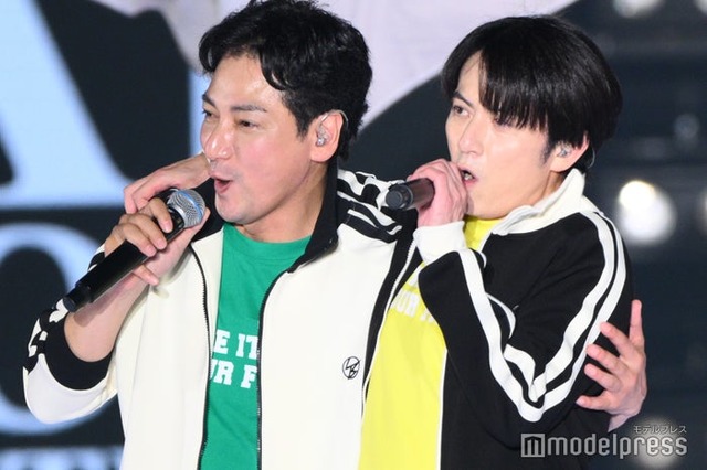 赤坂晃、佐藤アツヒロ（C）モデルプレス