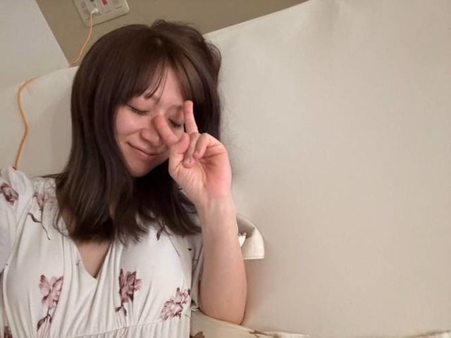 辻希美、いよいよ第5子出産へ！病院でのピースSHOT公開「ラストスパートです」「頑張ります」