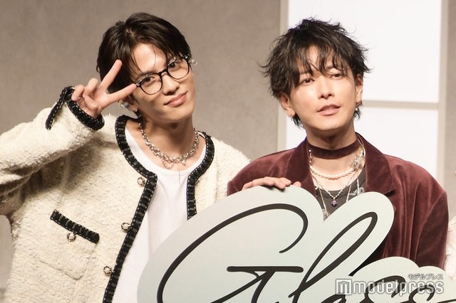 仲良し志尊淳＆佐藤健（C）モデルプレス