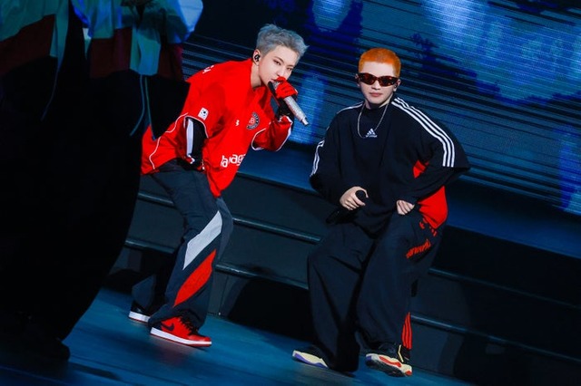 HOSHI、WOOZI（P）＆（C）PLEDIS Entertainment