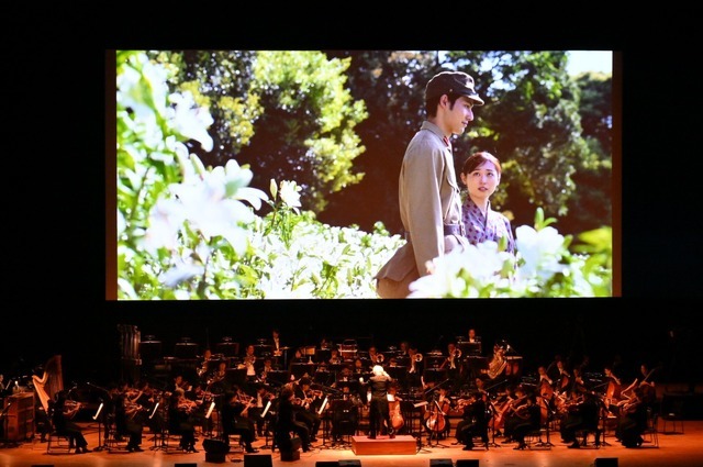 『あの花が咲く丘で、君とまた出会えたら。』(c)2023「あの花が咲く丘で、君とまた出会えたら。」製作委員会