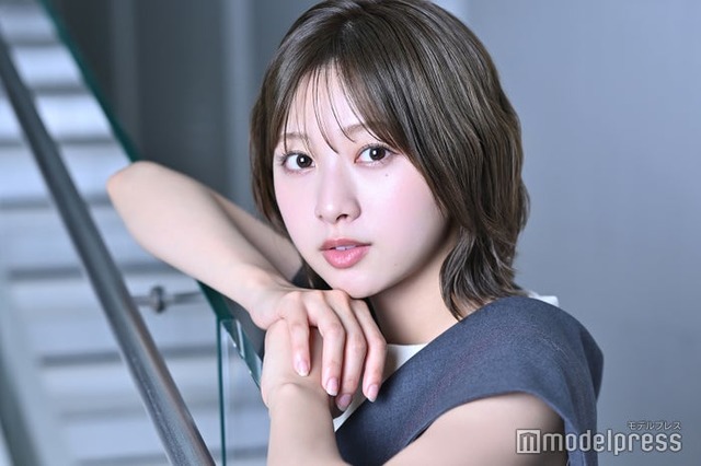 モデルプレスのインタビューに応じた富田鈴花（C）モデルプレス