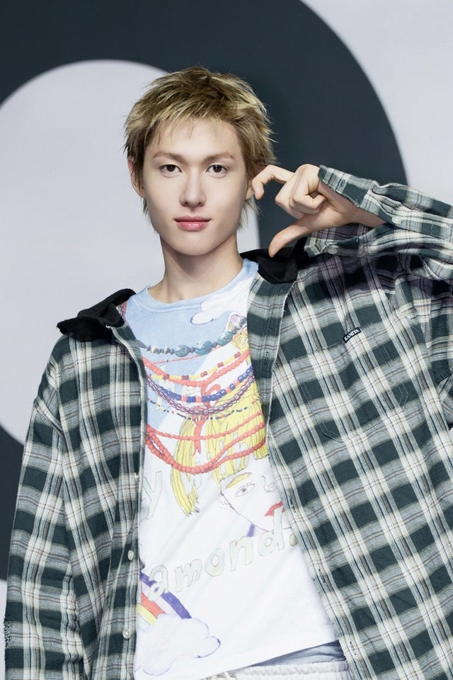 MARTIN（マーティン）（P）＆（C）BIGHIT MUSIC