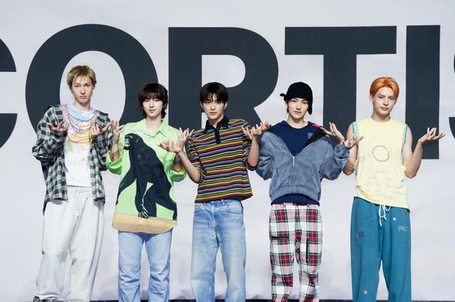 CORTIS（コルティス）／（左から）MARTIN（マーティン）、JUHOON（ジュフン）、KEONHO（ゴンホ）、SEONGHYEON（ソンヒョン）、JAMES（ジェームス）（P）＆（C）BIGHIT MUSIC
