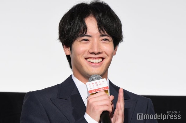「近畿地方のある場所について」大ヒット舞台挨拶に出席した赤楚衛二（C）モデルプレス