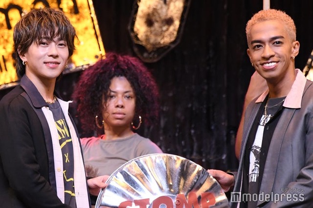 「STOMP ストンプ」初日囲み取材会に出席した末澤誠也、草間リチャード敬太（C）モデルプレス