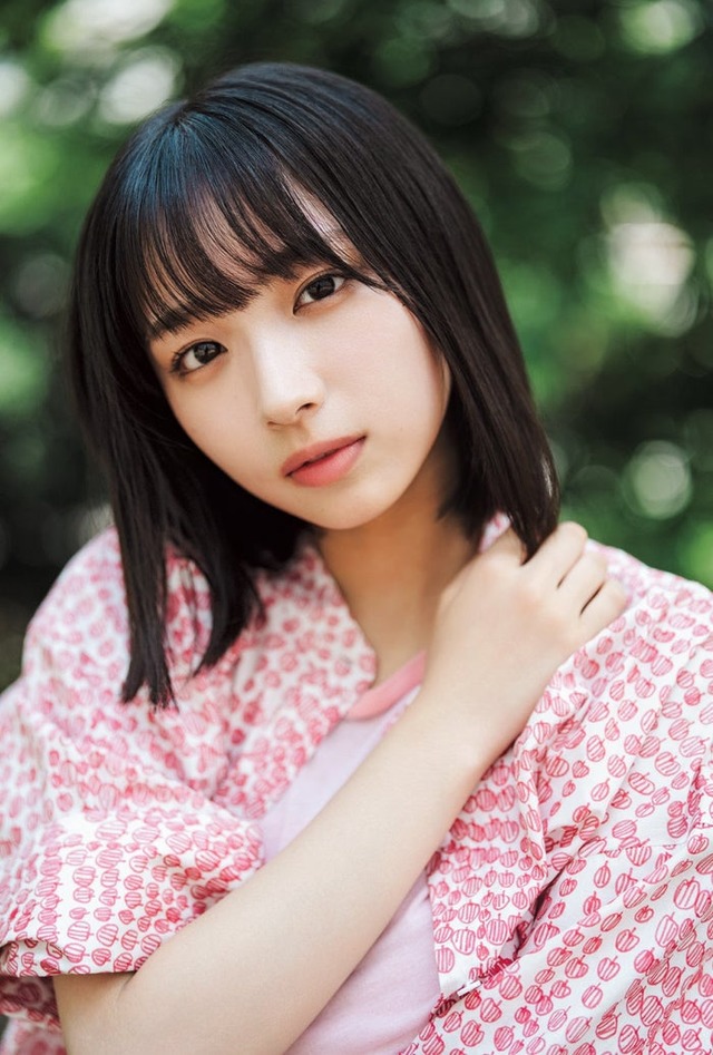 「B.L.T.2025年10月号」ローソンエンタテインメント購入特典ポストカード【大野愛実 （日向坂46）】（提供写真）