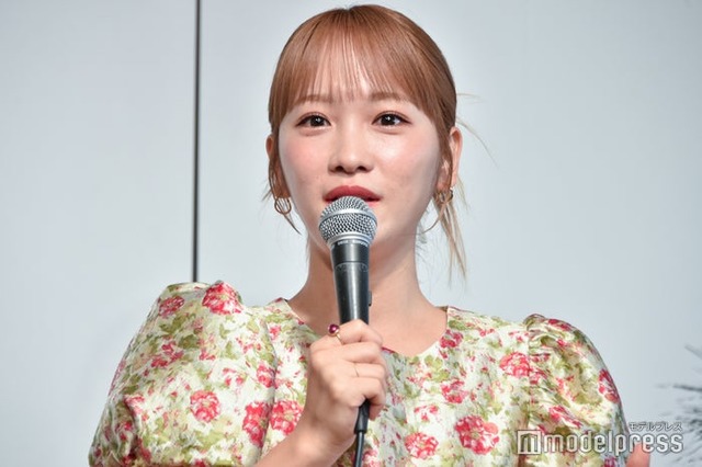 1st写真集「youphoria」発売記念記者会見に出席した川栄李奈（C）モデルプレス