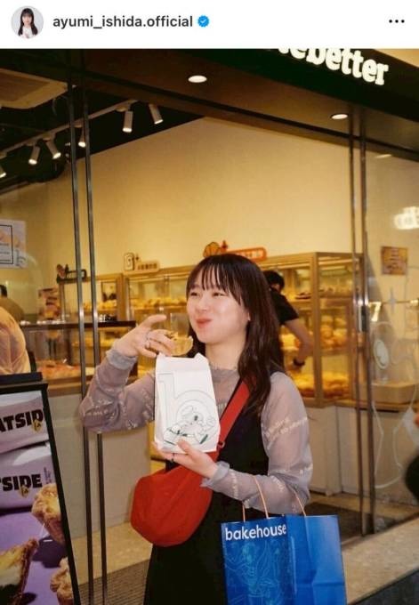石田亜佑美、工藤遥＆竹内朱莉と香港旅行！プライベートSHOTに「どの写真も好き」「かわいすぎる！」の声