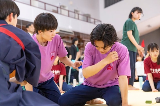 坂元愛登、齋藤潤「ちはやふる−めぐり−」第8話（C）日本テレビ