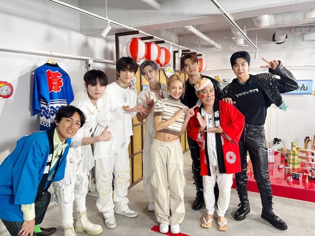 （左後列から）NCT DREAM・東方神起、（前列）HYOYEON、ナインティナイン（C）フジテレビ