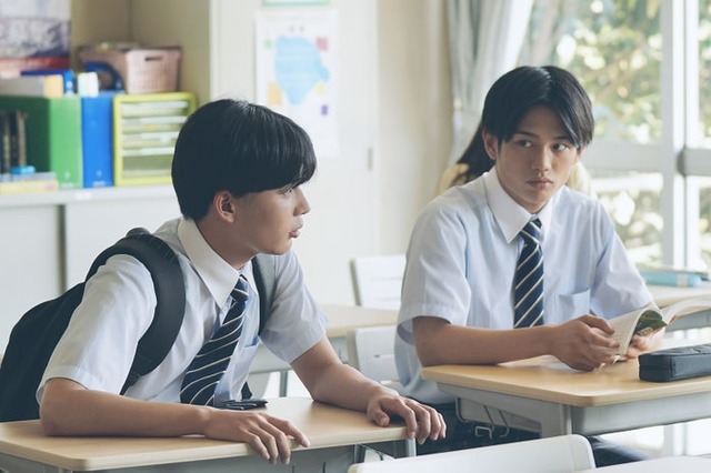 長尾謙杜、真弓孟之（C）2025『恋に至る病』製作委員会