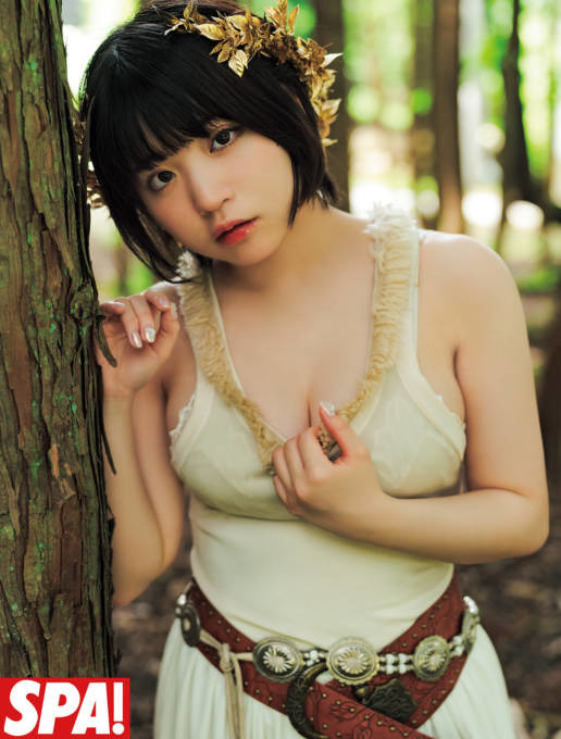 根本凪、肉感たっぷりの美ボディに釘付け！セクシーな“異世界物語の主人公”に変身