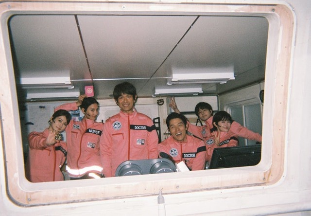 生見愛瑠、菜々緒、江口洋介、鈴木亮平、高杉真宙、宮澤エマ（C）2025 劇場版『TOKYO MER』製作委員会
