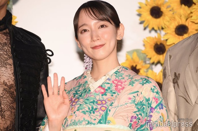 「九龍ジェネリックロマンス」初日舞台挨拶に出席した吉岡里帆（C）モデルプレス