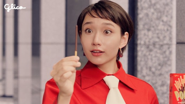 白本彩奈／新TVCM「ポッキーの革命」篇より（提供写真）