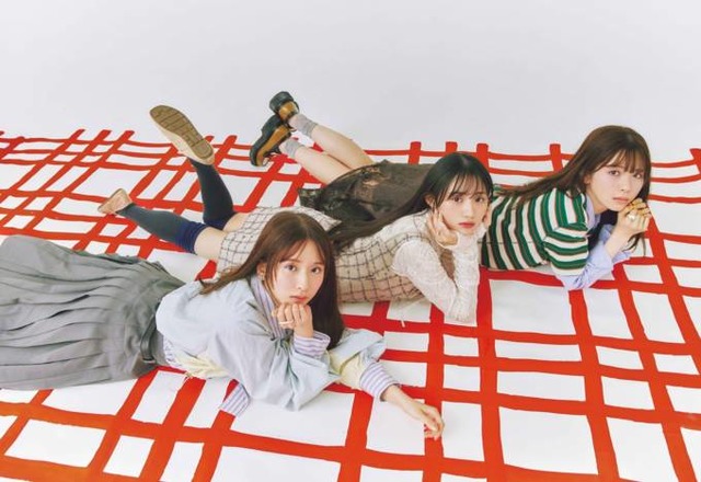 乃木坂46筒井あやめ、川崎桜＆菅原咲月と誌面で初共演！後輩2人のファッションもプロデュース