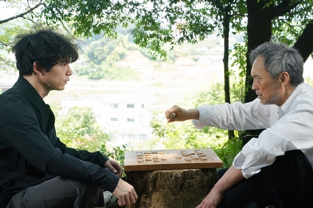 『盤上の向日葵』©2025映画「盤上の向日葵」製作委員会