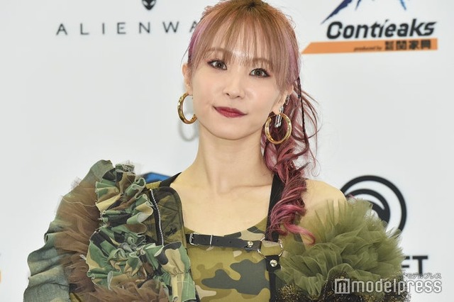 ロングヘアのLiSA（C）モデルプレス