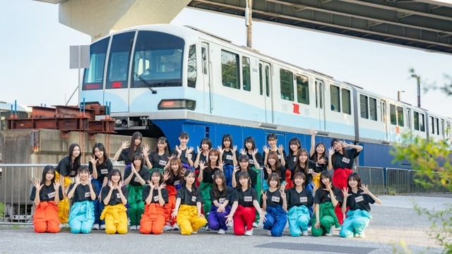 日向坂46が東京モノレール車両をジャック／提供画像