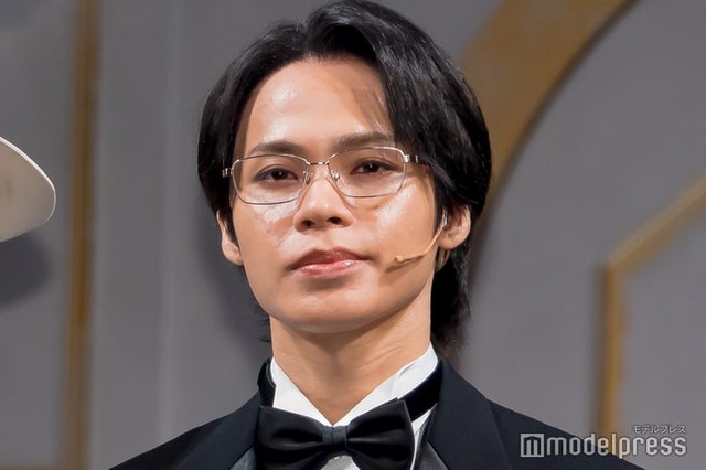 同じ影山役の櫻井翔からのエールに喜ぶ上田竜也（C）モデルプレス