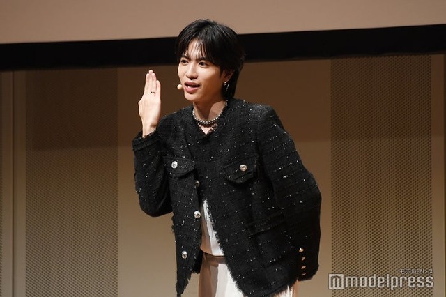 指輪を1年間匂わせていた志尊淳（C）モデルプレス