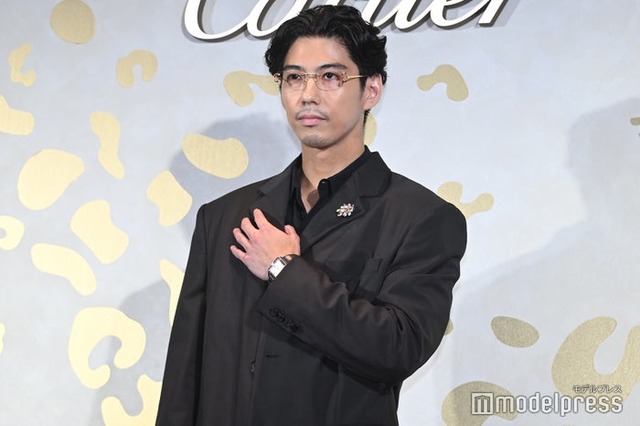 賀来賢人（C）モデルプレス