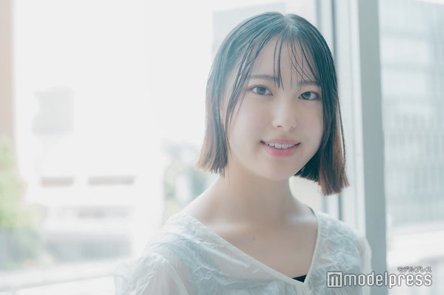 モデルプレスのインタビューに応じた小野由記美さん（C）モデルプレス