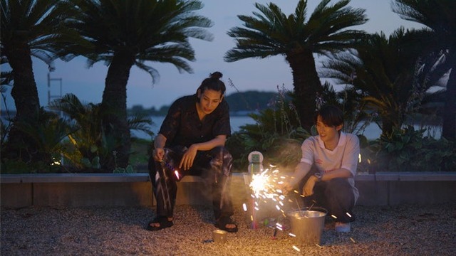 ラウール、向井康二「旅するSnow Man／完全版－Traveling with Snow Man－」ディズニープラスで独占配信中（C）日本テレビ